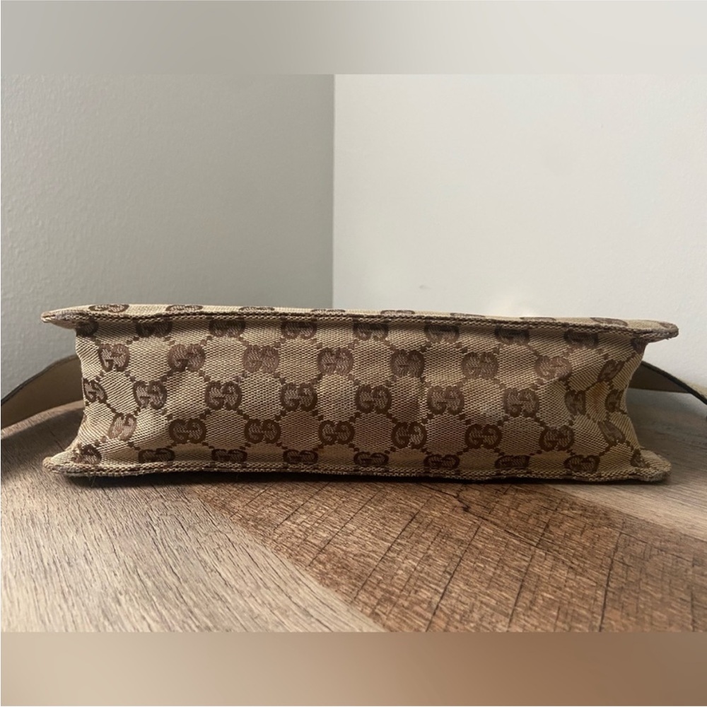 Authentic Gucci GG Canvas Eclipse Messenger Crossbody Bag - Picture 5 of 12